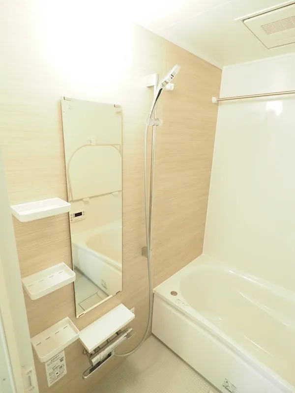 Residia Shibaura - Interior - ["Flooring", "Plumbing fixture", "Floor"]