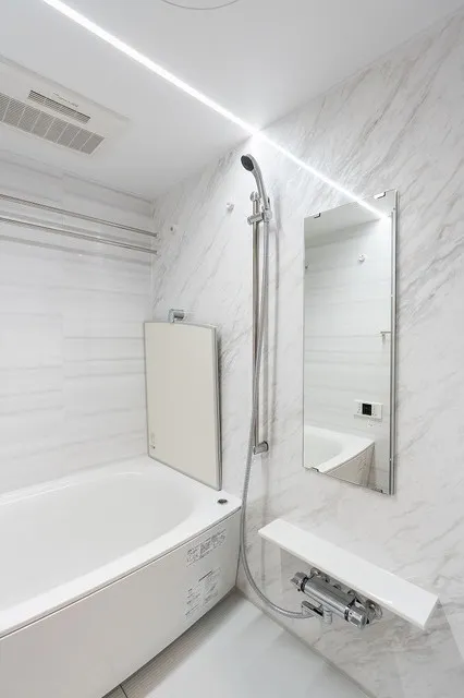 Comforia Oji - Interior - ["Plumbing fixture", "Building", "Rectangle"]
