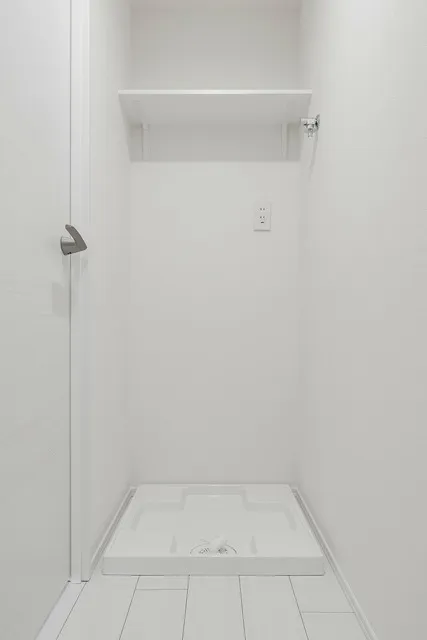 Aglaia Shinjuku Nishiochiai - Interior - ["White", "Flooring", "Wood"]