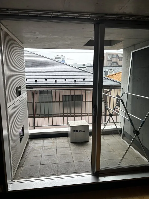Ombrage - Interior - ["Floor", "Apartment", "Glass"]
