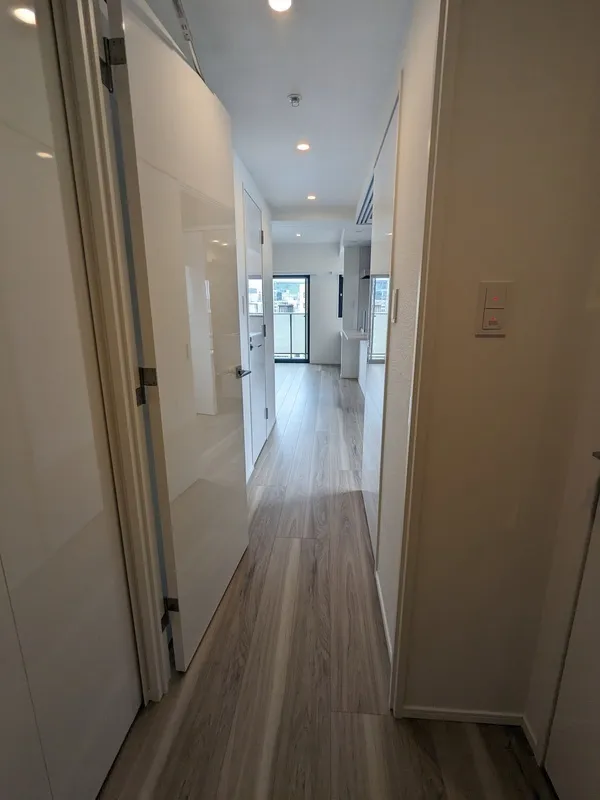 The LOG Nihonbashi - Interior - ["Flooring", "Wood", "Floor"]