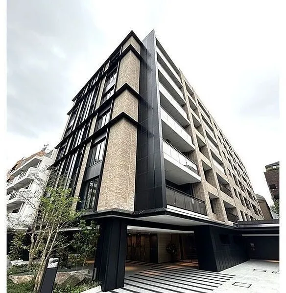 The Parkhouse Chiyoda Rokubancho - Exterior - []