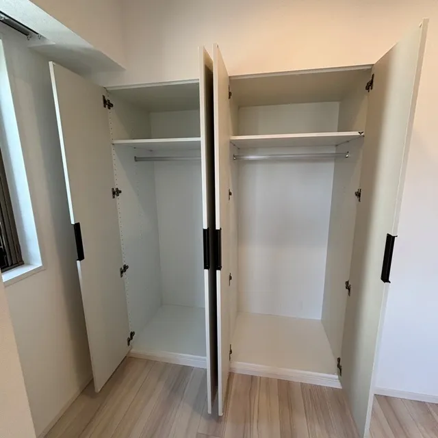 Park Axis Bunkyo Hongo - Interior - ["Wood", "Wardrobe", "Wood stain"]