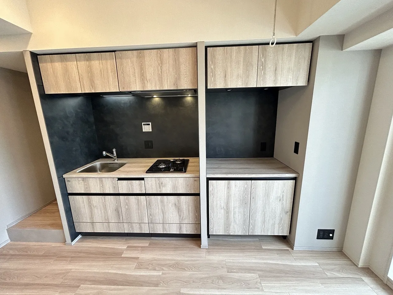 Blanchiesta Kiba - Interior - ["Wood", "Wood stain", "Hardwood"]