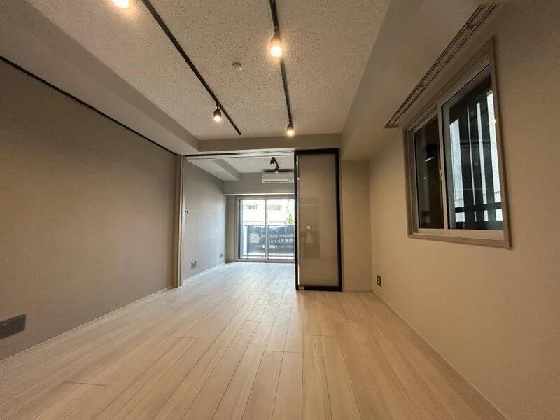TRACK Shibuya Honmachi - Interior - ["Flooring", "Wood", "Ceiling"]