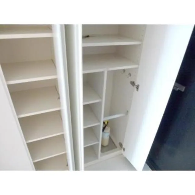 Park Cube Meguro Tower - Interior - ["Shelf", "Property", "Room"]
