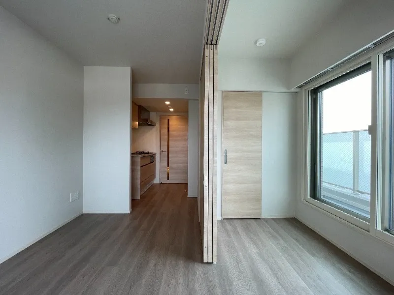 Pierce Kakinokizaka - Interior - ["Wood", "Flooring", "Floor"]