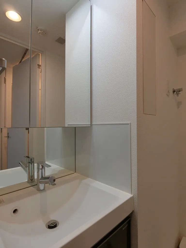 Asyl Court Nishi Magome II - Interior - ["Flooring", "Interior design", "Floor"]