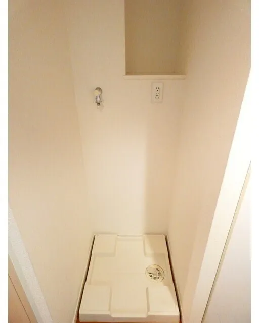 SQUARE Shibuya - Interior - ["Wood", "Flooring", "Floor"]