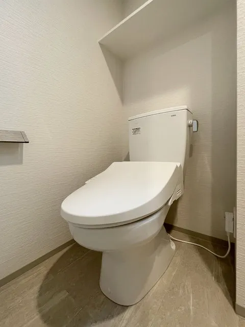 In Front Of Primal Nishi-Ojima Station - Interior - ["Toilet seat", "Toilet", "Plumbing fixture"]