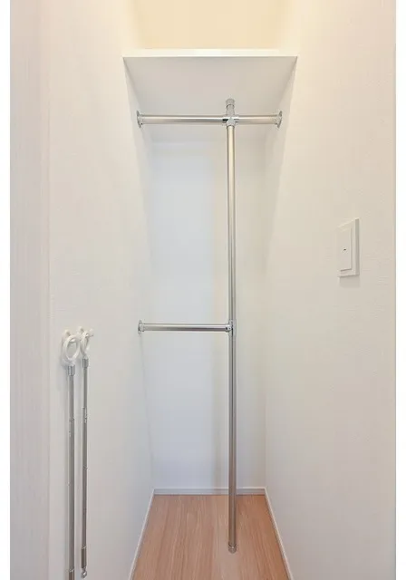Azil Court Hamamatsucho - Interior - ["Household hardware", "Steel", "Pipe"]