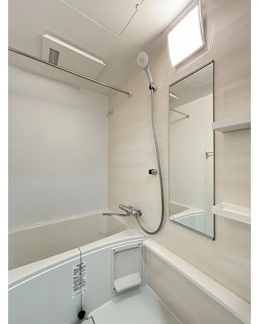 Daffitto Kinshicho - Interior - ["Plumbing fixture", "Flooring", "Bathroom"]