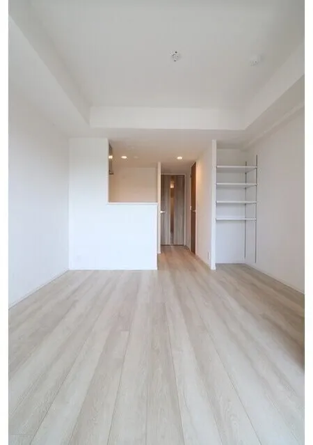 RJR Precia Kamata - Interior - ["Flooring", "Wood", "Floor"]