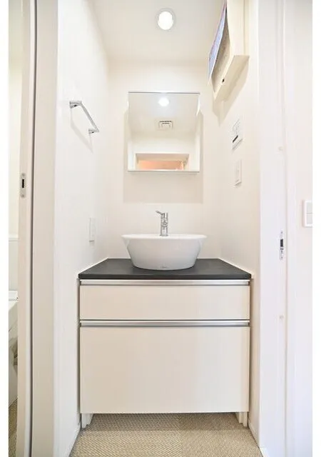 Sasazuka Flats - Interior - ["Plumbing fixture", "Flooring", "Sink"]