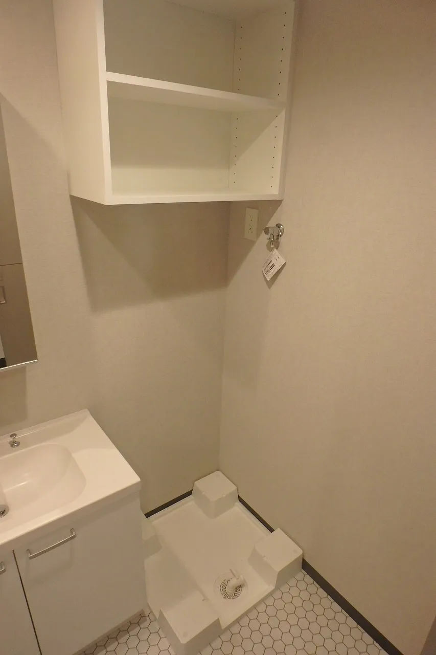 Open Bloom Higashimukojima - Interior - ["Property", "Sink", "Bathroom"]