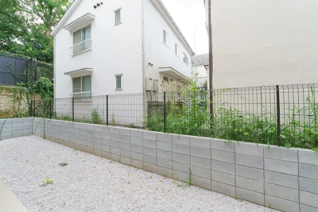 AIFLAT MEJIRO - Other - ["Property", "Wall", "Fence"]