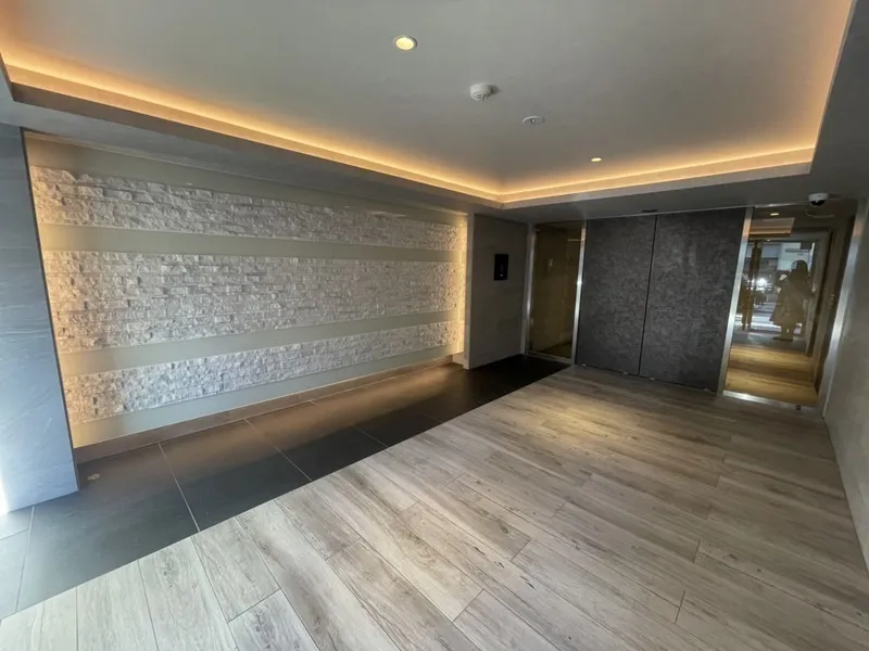 Airlieva Mukojima - Interior - ["Flooring", "Floor", "Ceiling"]