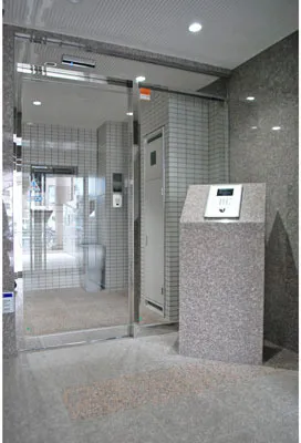 Plaire Deux Tamagawa - Exterior - ["Flooring", "Floor", "Glass"]