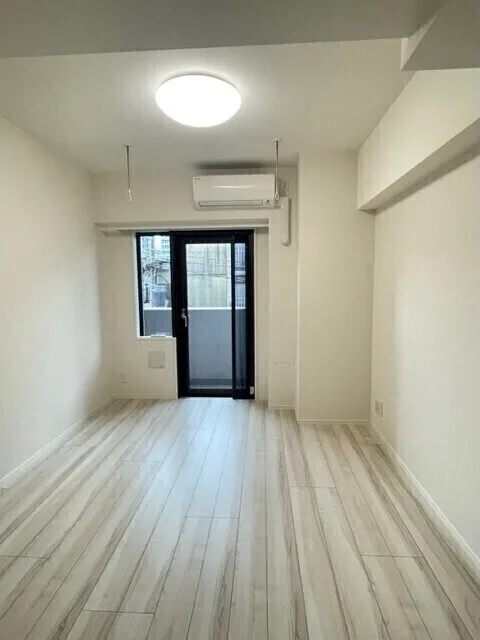 BPR Residence Oyama - Interior - ["Window", "Building", "Fixture"]