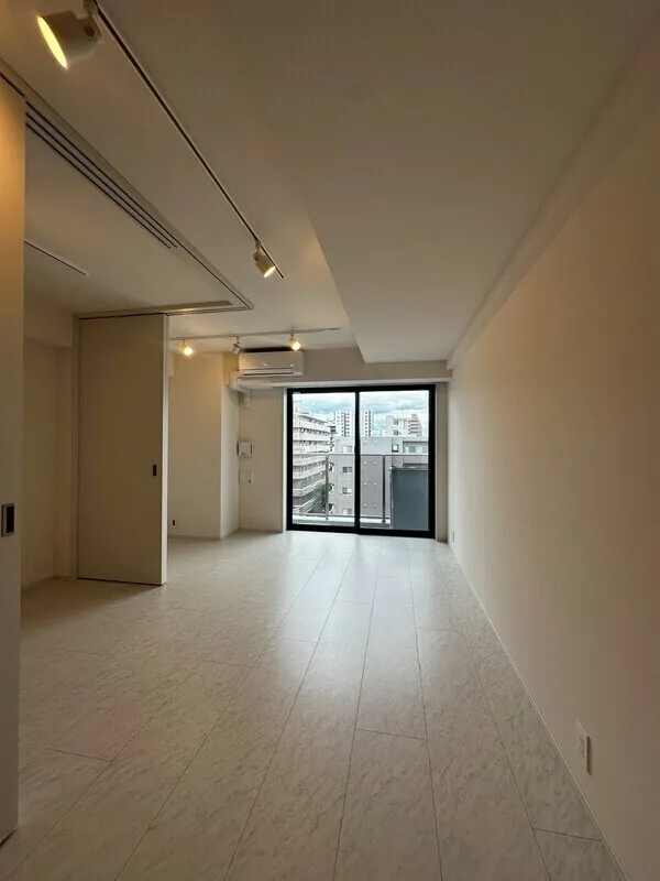 Lumique Omori - Interior - ["Flooring", "Floor", "Ceiling"]