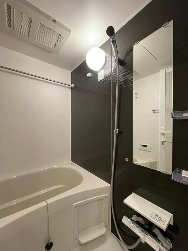 LUMIEC un Toyocho - Interior - ["Plumbing fixture", "Flooring", "Bathroom"]