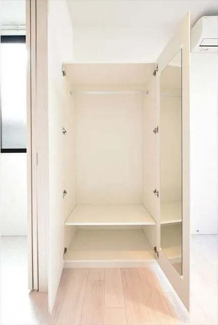 EXAM Shimokitazawa II - Interior - ["Fixture", "Rectangle", "Wood"]