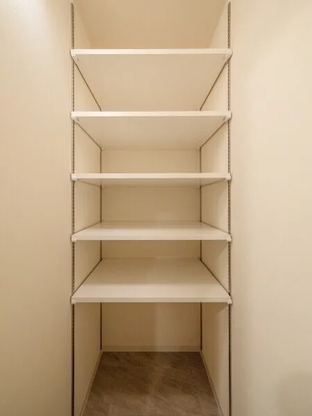 Brillia Ist Asakusa - Interior - ["Shelving", "Shelf", "Flooring"]