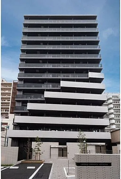 Lefond Progres Yotsuya - Exterior - ["Building", "Cloud", "Sky"]
