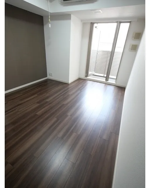 Comforia Kamata - Interior - ["Flooring", "Wood", "Wood flooring"]