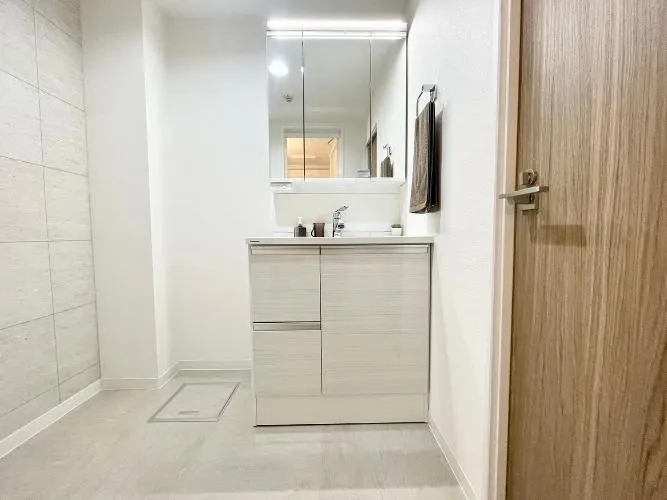 Fujiwa Citycorp Negishi Room 201
