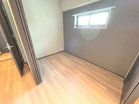 Sol Levente Shin-Umeda - Interior - ["Wood", "Flooring", "Floor"]
