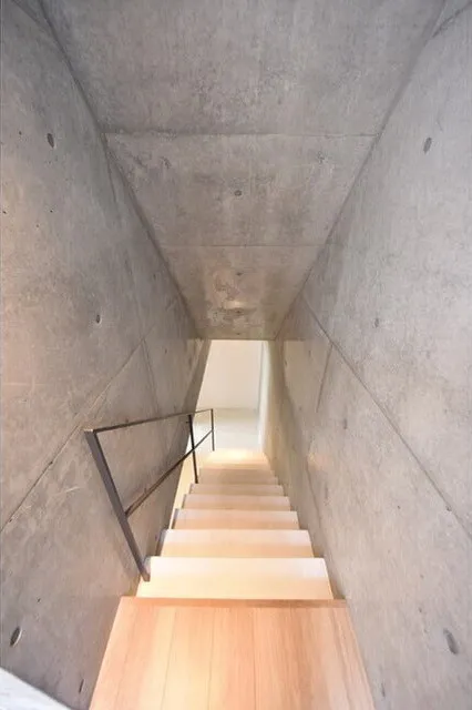 Square Court Waseda - Interior - ["Wood", "Brown", "Stairs"]