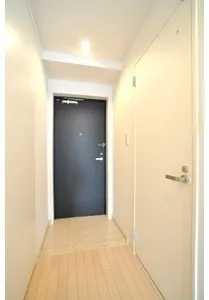 Premier Stage Mita Keio University Front - Interior - ["Flooring", "Floor", "Wood"]
