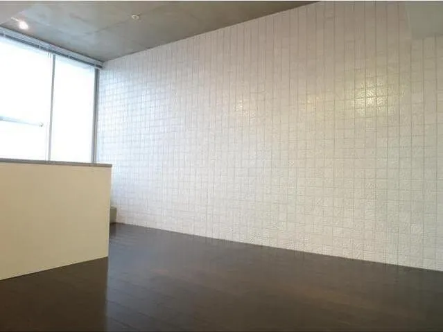 Ipse Gakugei Daigaku - Interior - ["Wall", "Property", "Floor"]