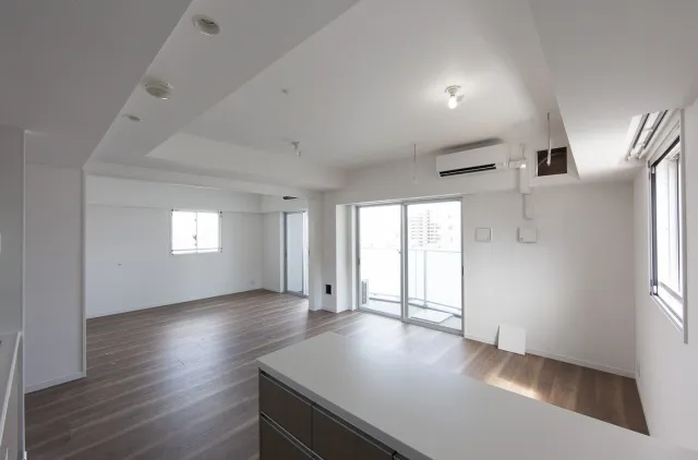 PROUD FLAT Itabashi Honmachi - Interior - ["Window", "Building", "Fixture"]