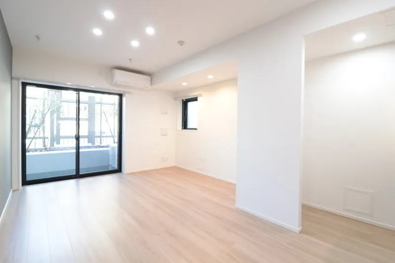 GranDuo Nishi-Ogikubo 2 - Interior - ["Flooring", "Floor", "Ceiling"]