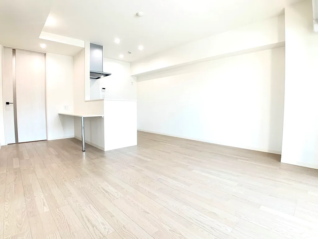 Primal Tsukishima - Interior - ["Wood", "Hall", "Flooring"]