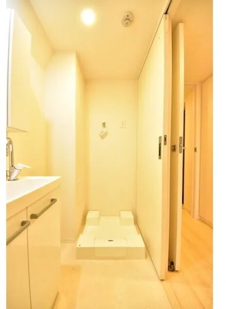AZEST Shimura 3-chome II - Interior - ["Wall", "Flooring", "Floor"]