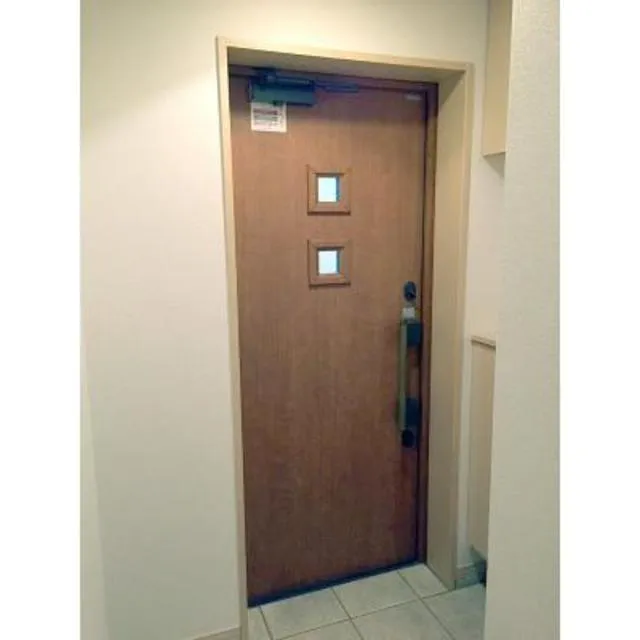 Belle Maison (3 Floor Maisonette) - Interior - Entryway