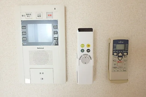 Esty Maison Kinshicho II - Interior - ["Electronic device", "Display device", "Electronics"]
