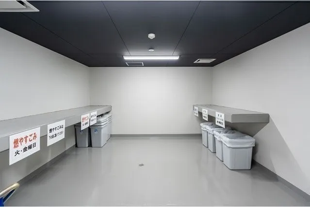 Well Square Shinjuku Toyama - Other - ["Ceiling", "Flooring", "Floor"]