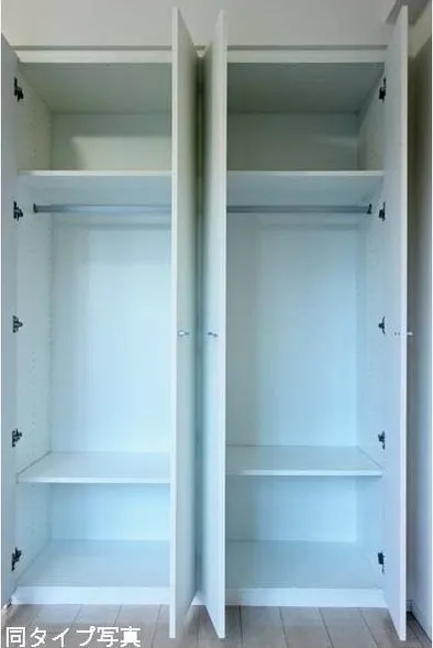 Comforia Komaba - Interior - ["Cupboard", "Furniture", "Room"]