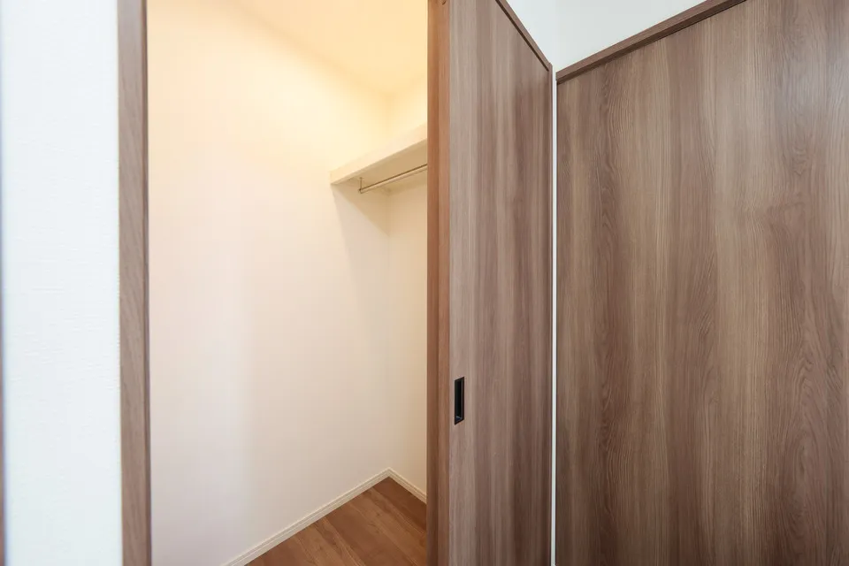 Hmlet Shiba Park - Interior - ["Flooring", "Wood", "Floor"]