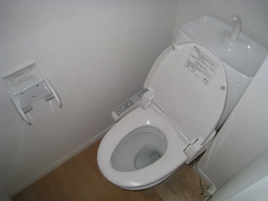 Residia Ikegami - Interior - ["Toilet seat", "Toilet", "Bidet"]