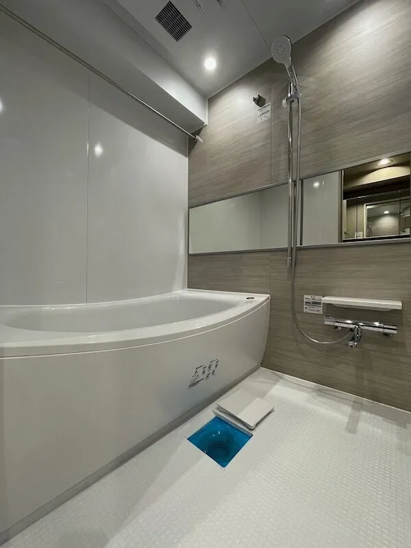 Residia Ryogoku - Interior - ["Plumbing fixture", "Bathroom", "Interior design"]