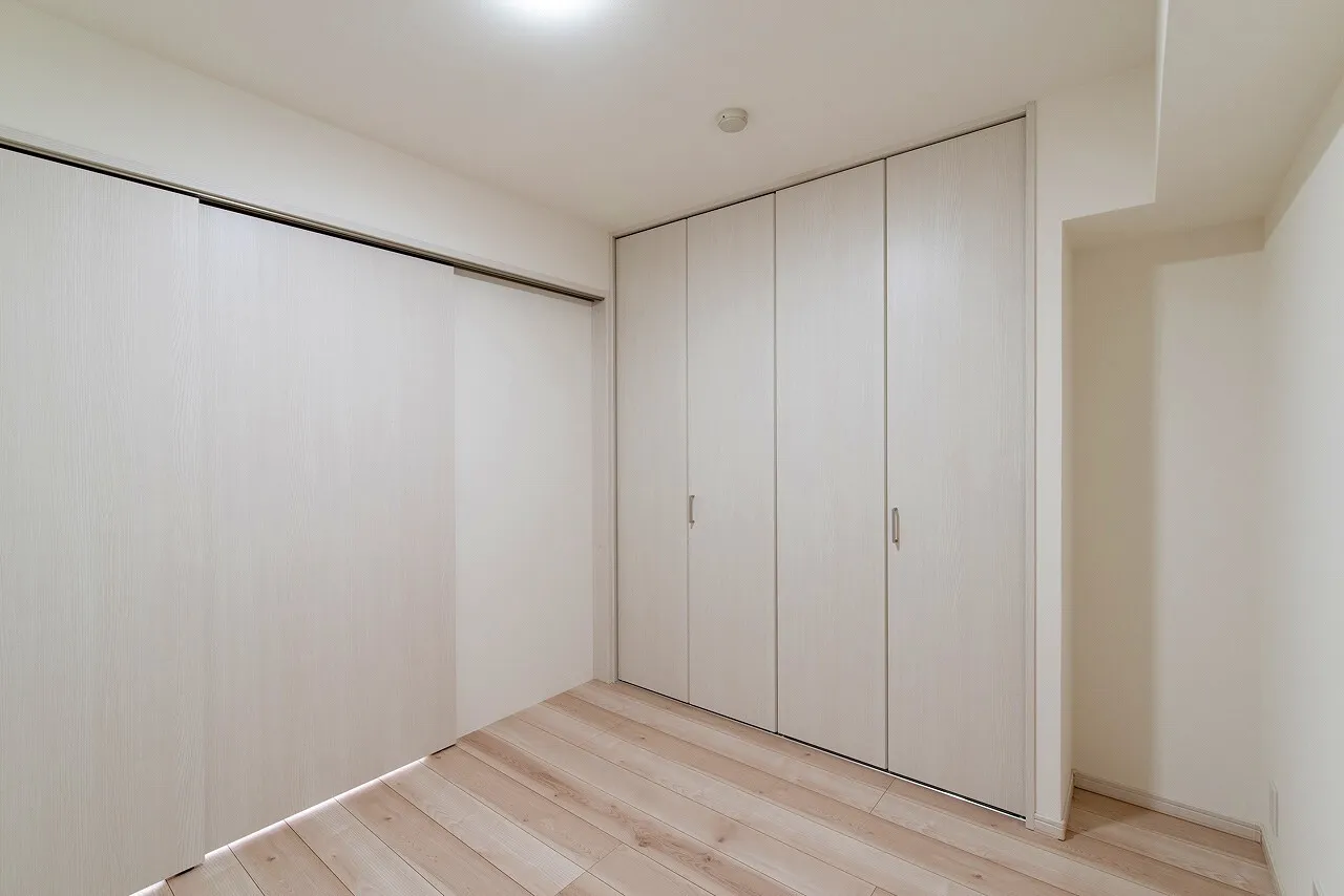 Nishi-Shinjuku Forest Annex - Interior - ["Fixture", "Wood", "Lighting"]