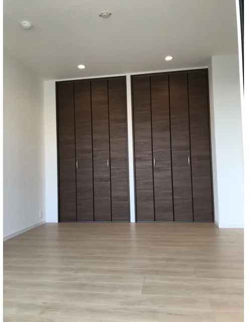 Abitation - Interior - ["Flooring", "Floor", "Wood"]