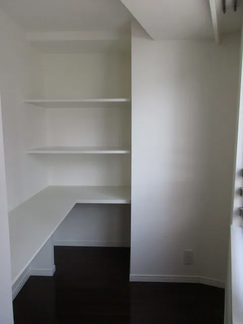 Park Habio Moto-Azabu - Interior - ["Shelf", "Wood", "Shelving"]