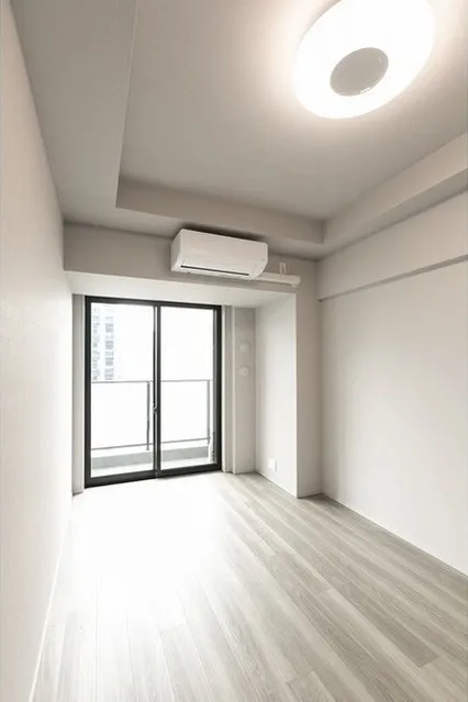 Tokyo Port City Takeshiba Residence Tower - Interior - ["Ceiling", "Interior design", "Light fixture"]