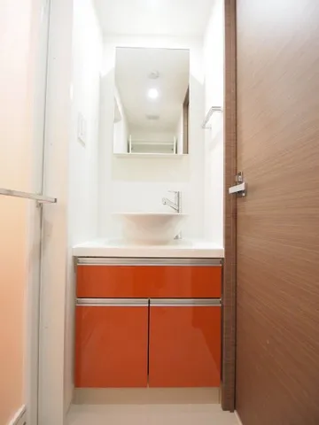 Premium Cube Mishuku - Interior - ["Tap", "Sink", "Plumbing fixture"]